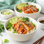 honey sriracha salmon bowls 1 Honey Sriracha Salmon Bowls